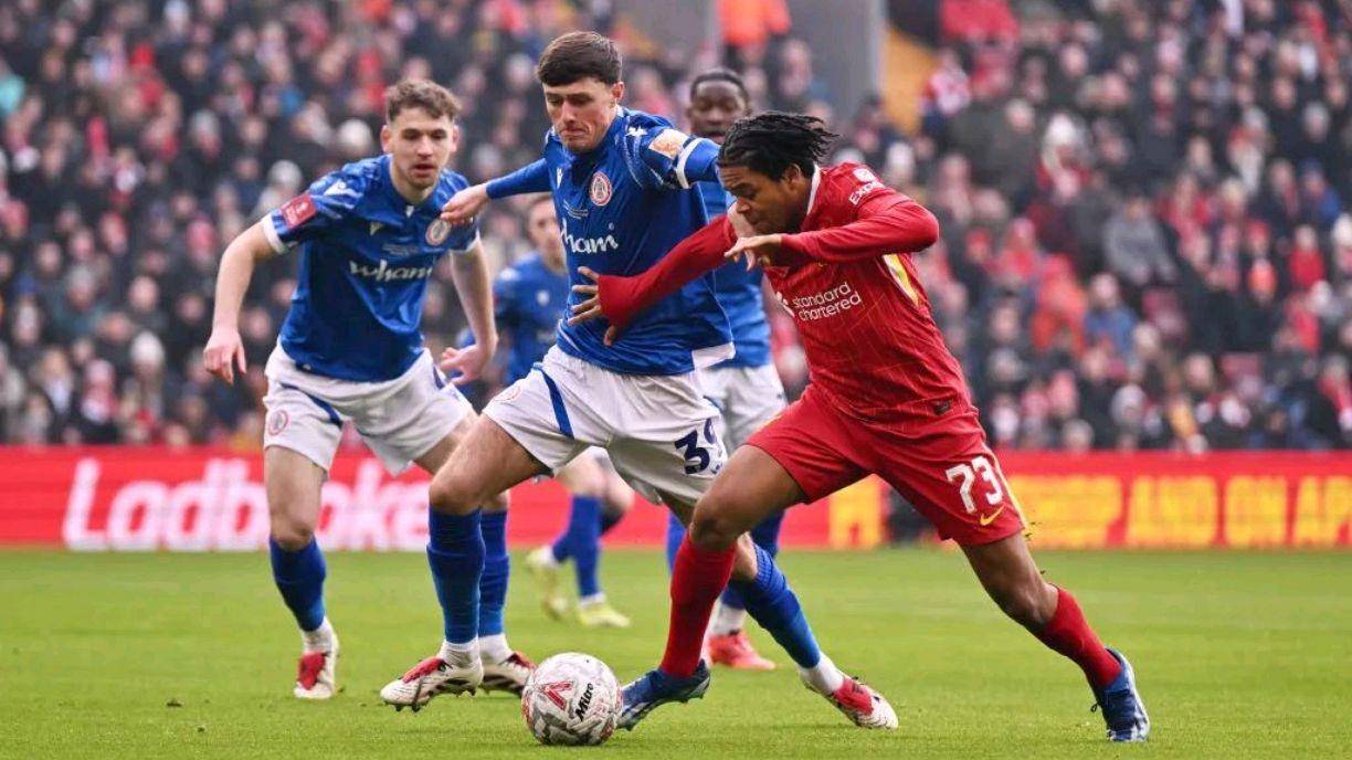 英超赛事精彩瞬间盘点,年度回顾震撼登场的简单介绍 英超赛事精彩瞬间盘点,年度回顾震撼登场的简单介绍