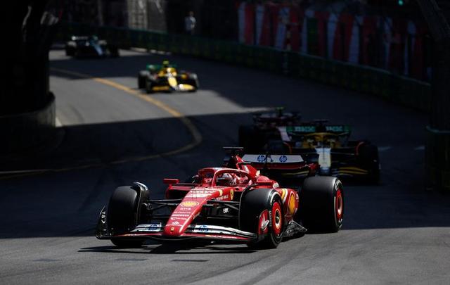 红牛车队完胜雷诺车队，阿隆索高光表现的简单介绍