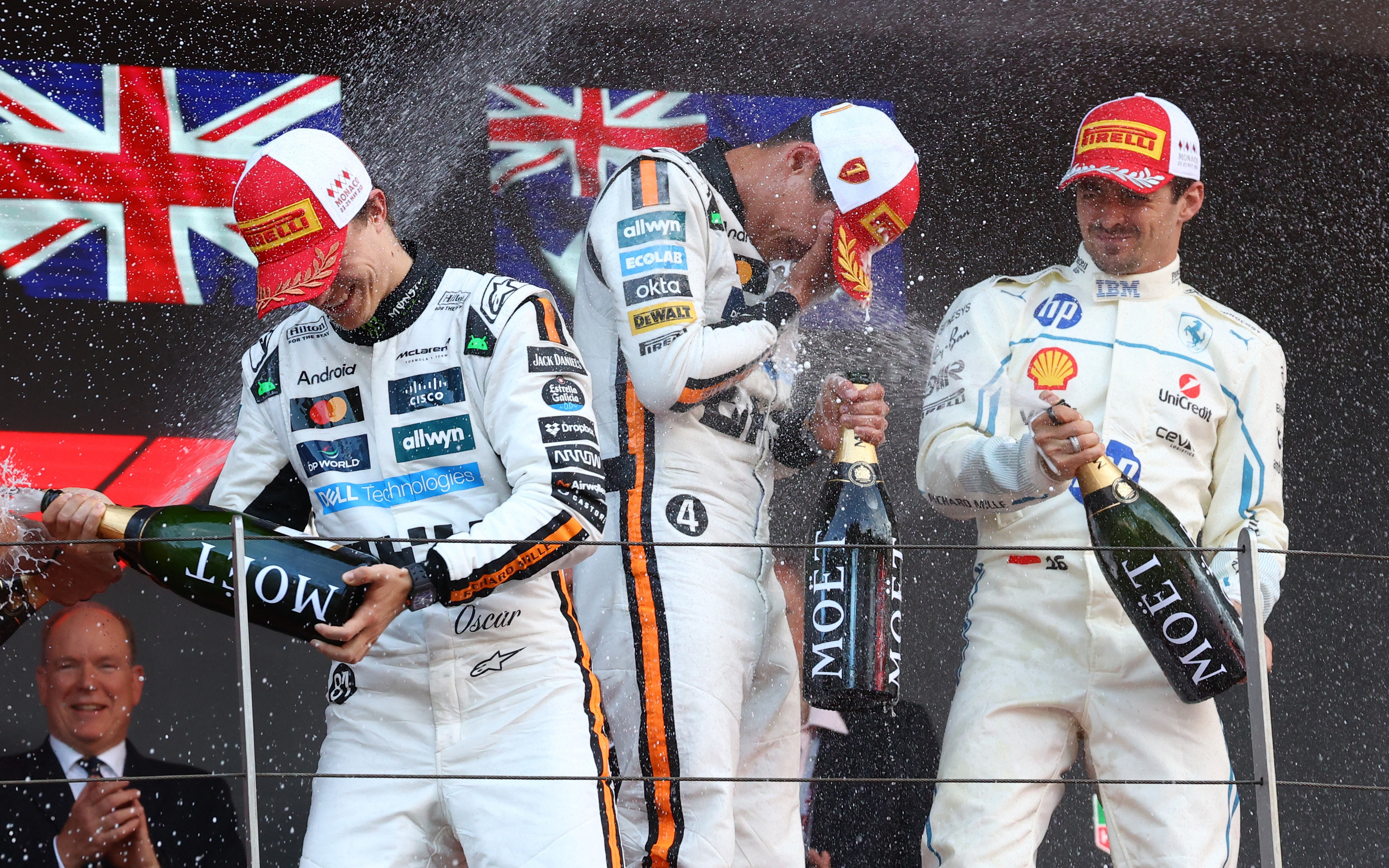 红牛车队鏖战红牛二队，诺里斯惊艳四座