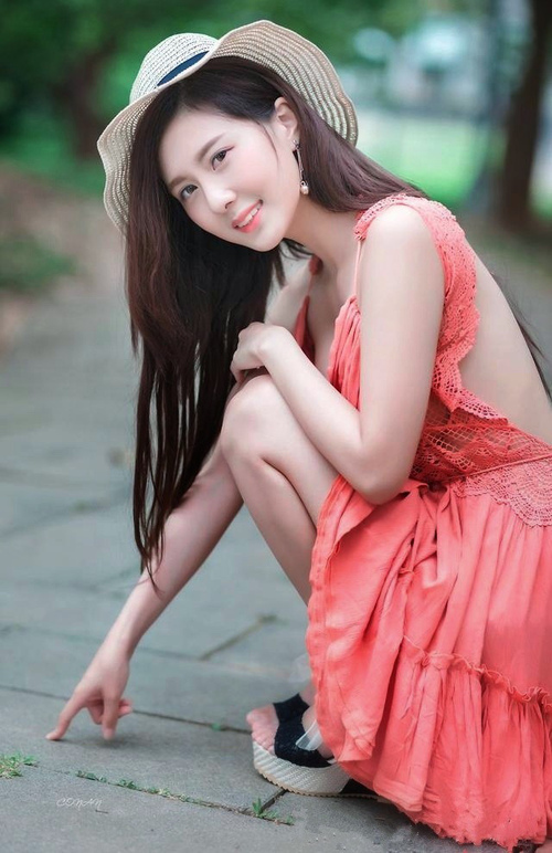 杰伦格林稳定输出不掉线，勇士队横扫北京队彰显篮球艺术